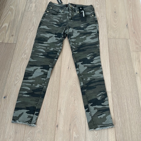 Express camouflage mid rise ankle legging - Picture 2 of 6